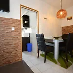 Apartament Maslina *