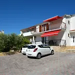 Apartament Maslina *