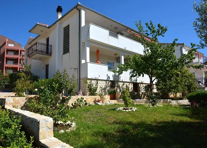 Apartment Maslina Trogir